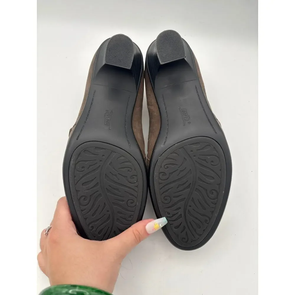 Women’s Earth Size 9 Taupe Leather Oxford Heels